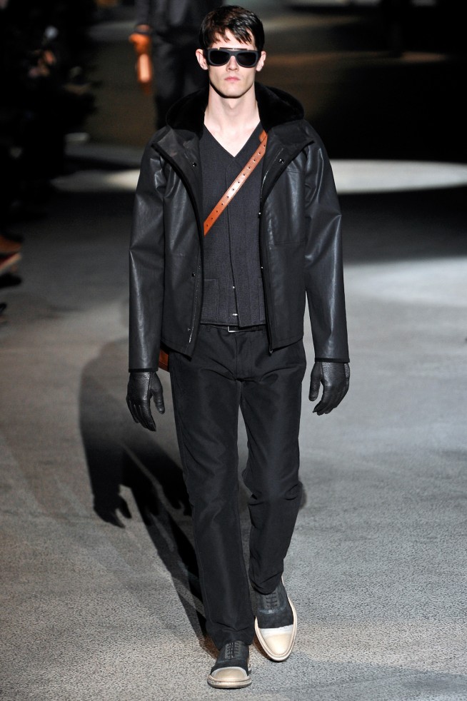 desfile-louisvuittonmen-parisinverno2011rtw-118
