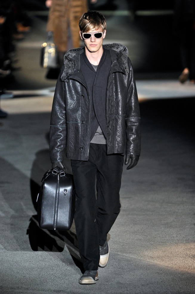 desfile-louisvuittonmen-parisinverno2011rtw-120
