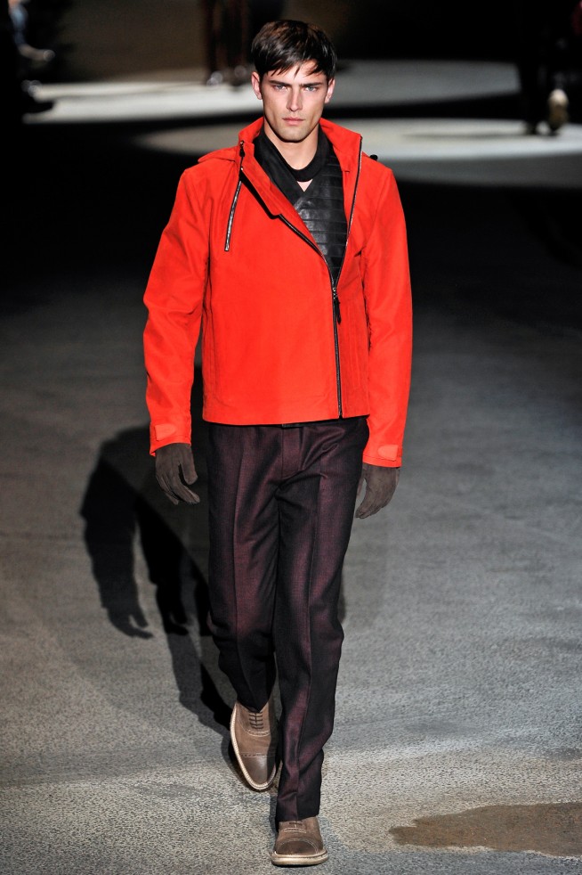 desfile-louisvuittonmen-parisinverno2011rtw-132