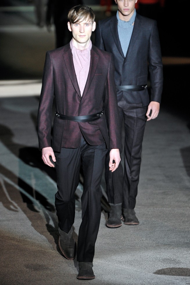 desfile-louisvuittonmen-parisinverno2011rtw-134