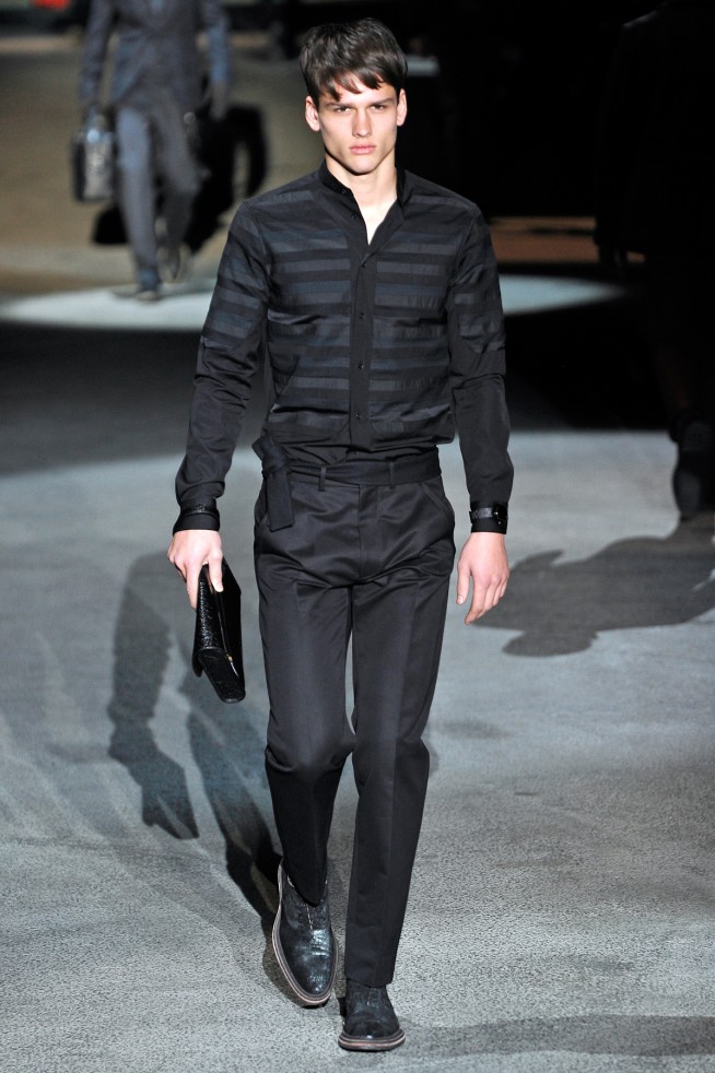 desfile-louisvuittonmen-parisinverno2011rtw-139