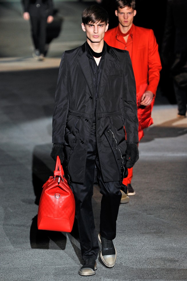 desfile-louisvuittonmen-parisinverno2011rtw-141
