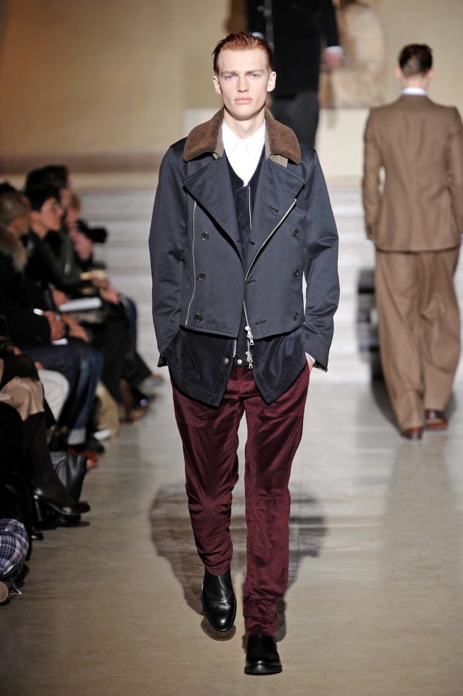 desfile-driesvannoten-parisinverno2011men-105