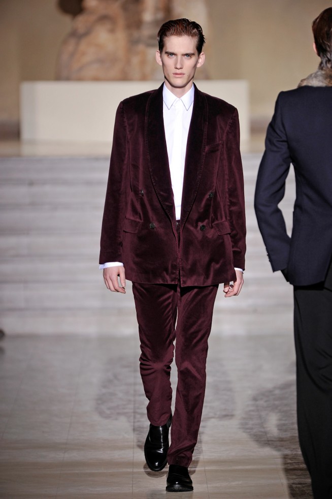 desfile-driesvannoten-parisinverno2011men-108