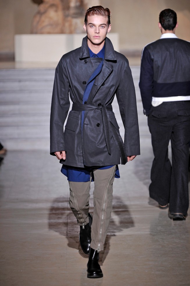 desfile-driesvannoten-parisinverno2011men-118