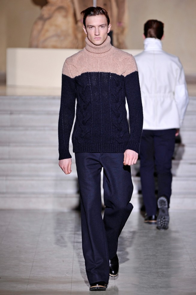 desfile-driesvannoten-parisinverno2011men-128