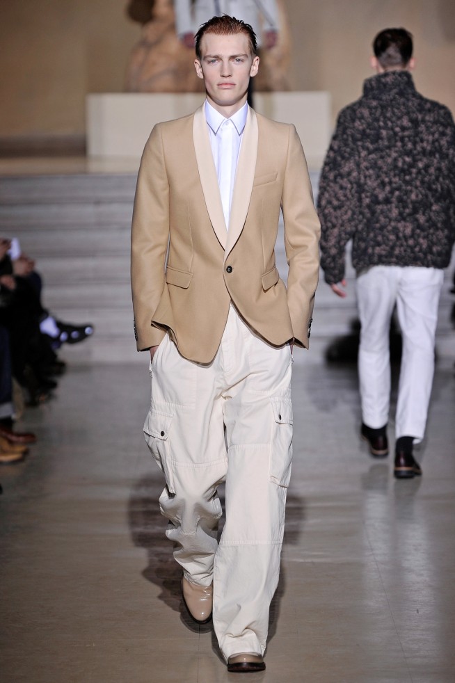 desfile-driesvannoten-parisinverno2011men-137