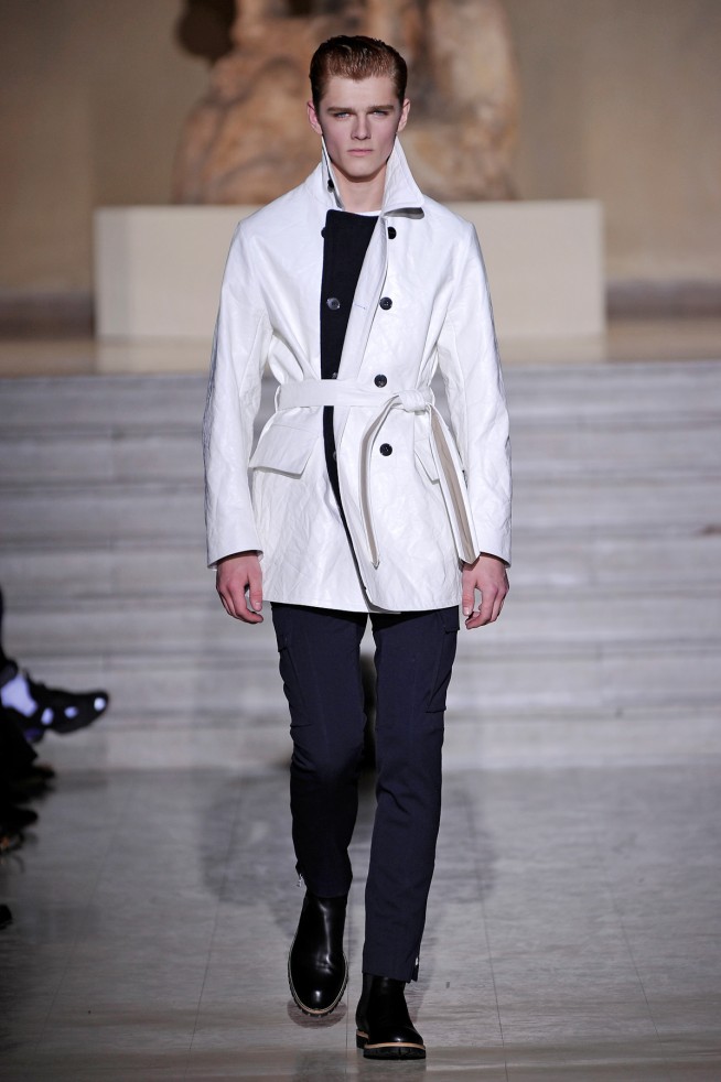 desfile-driesvannoten-parisinverno2011men-138