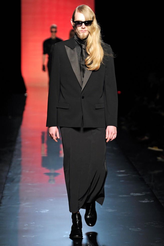 desfile-jpgaultier-parisinverno2011men-106