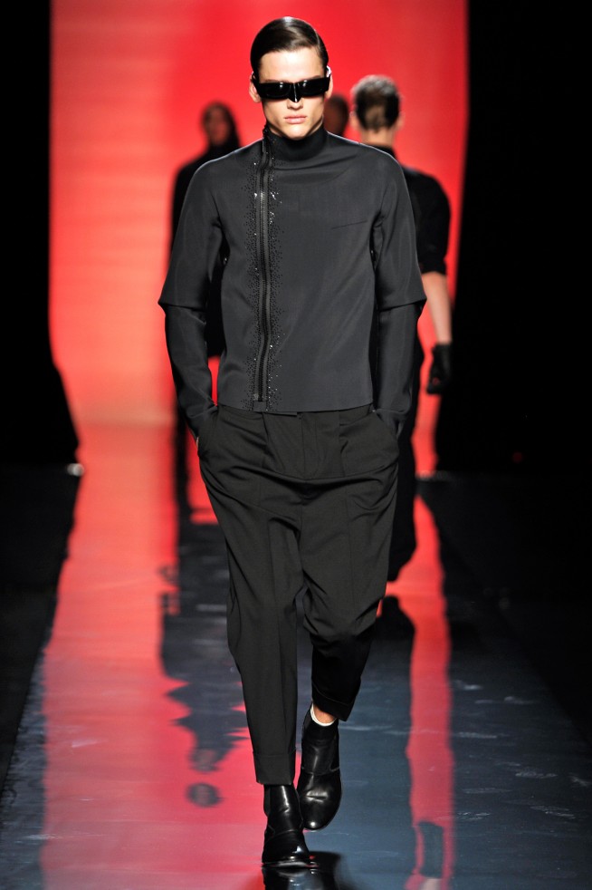 desfile-jpgaultier-parisinverno2011men-108