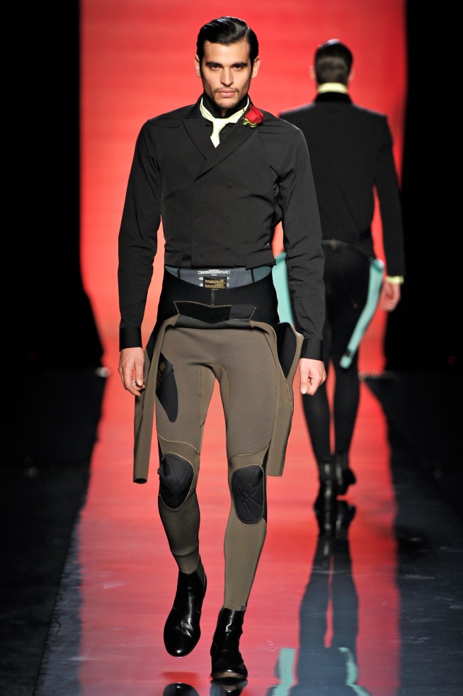 desfile-jpgaultier-parisinverno2011men-113