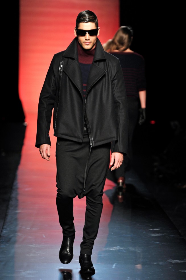 desfile-jpgaultier-parisinverno2011men-121