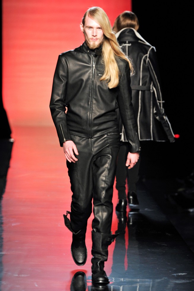 desfile-jpgaultier-parisinverno2011men-128