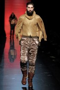 desfile-jpgaultier-parisinverno2011men-133
