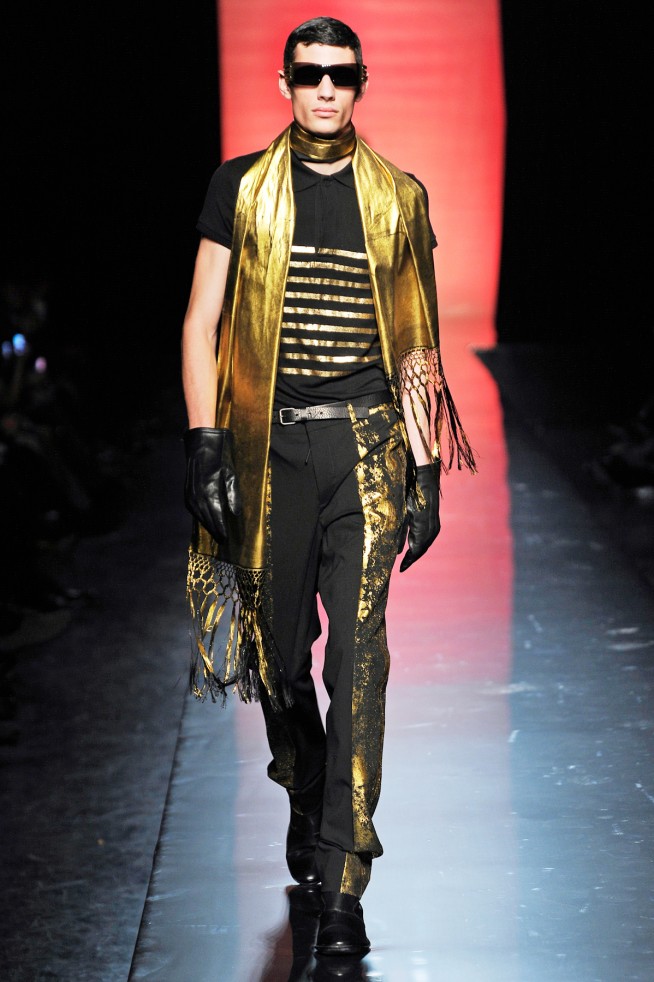 desfile-jpgaultier-parisinverno2011men-137