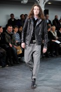desfile-junyawatanabe-parisinverno2011men-107