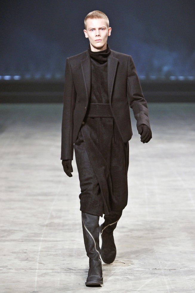 desfile-rickowens-parisinverno2011men-100