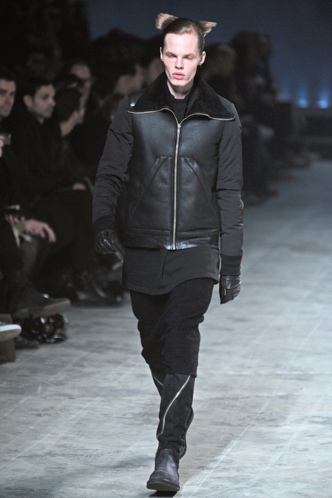 desfile-rickowens-parisinverno2011men-107