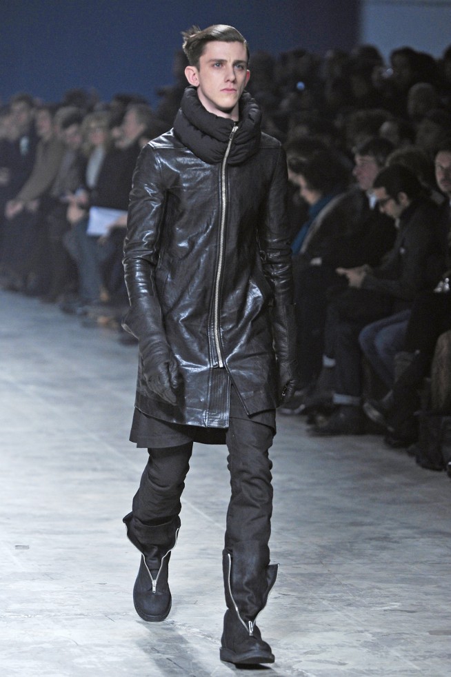 desfile-rickowens-parisinverno2011men-111