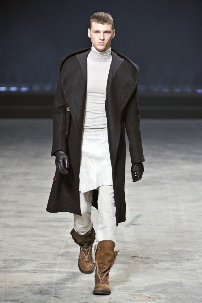 desfile-rickowens-parisinverno2011men-121