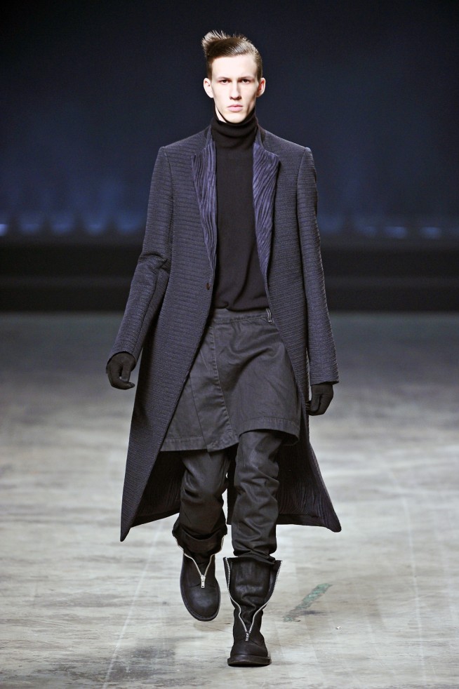 desfile-rickowens-parisinverno2011men-128
