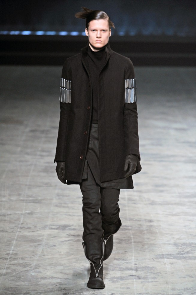 desfile-rickowens-parisinverno2011men-130