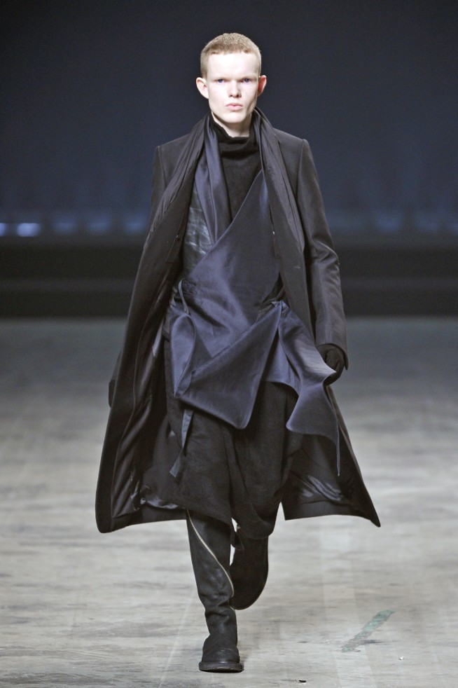desfile-rickowens-parisinverno2011men-136