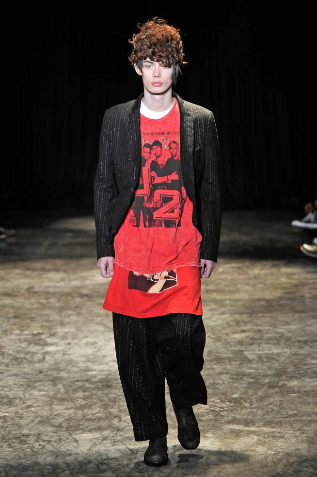 desfile-commedesgarcons-parisinverno2011men-109