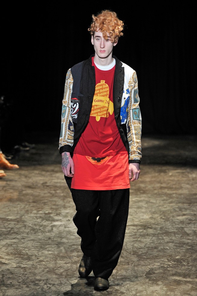desfile-commedesgarcons-parisinverno2011men-112