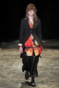 desfile-commedesgarcons-parisinverno2011men-113