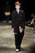 desfile-commedesgarcons-parisinverno2011men-116