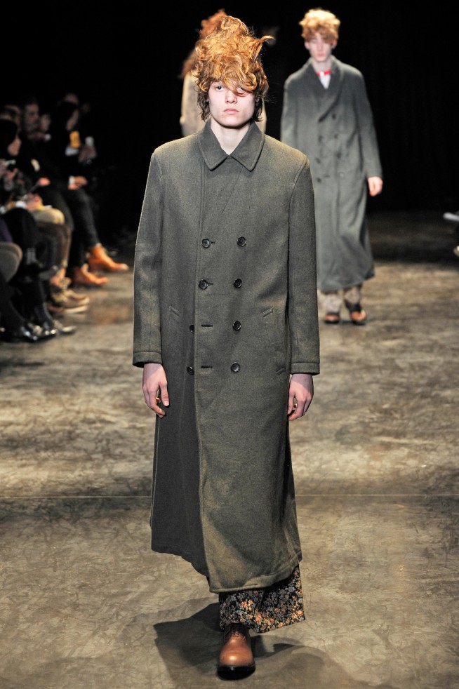 desfile-commedesgarcons-parisinverno2011men-122
