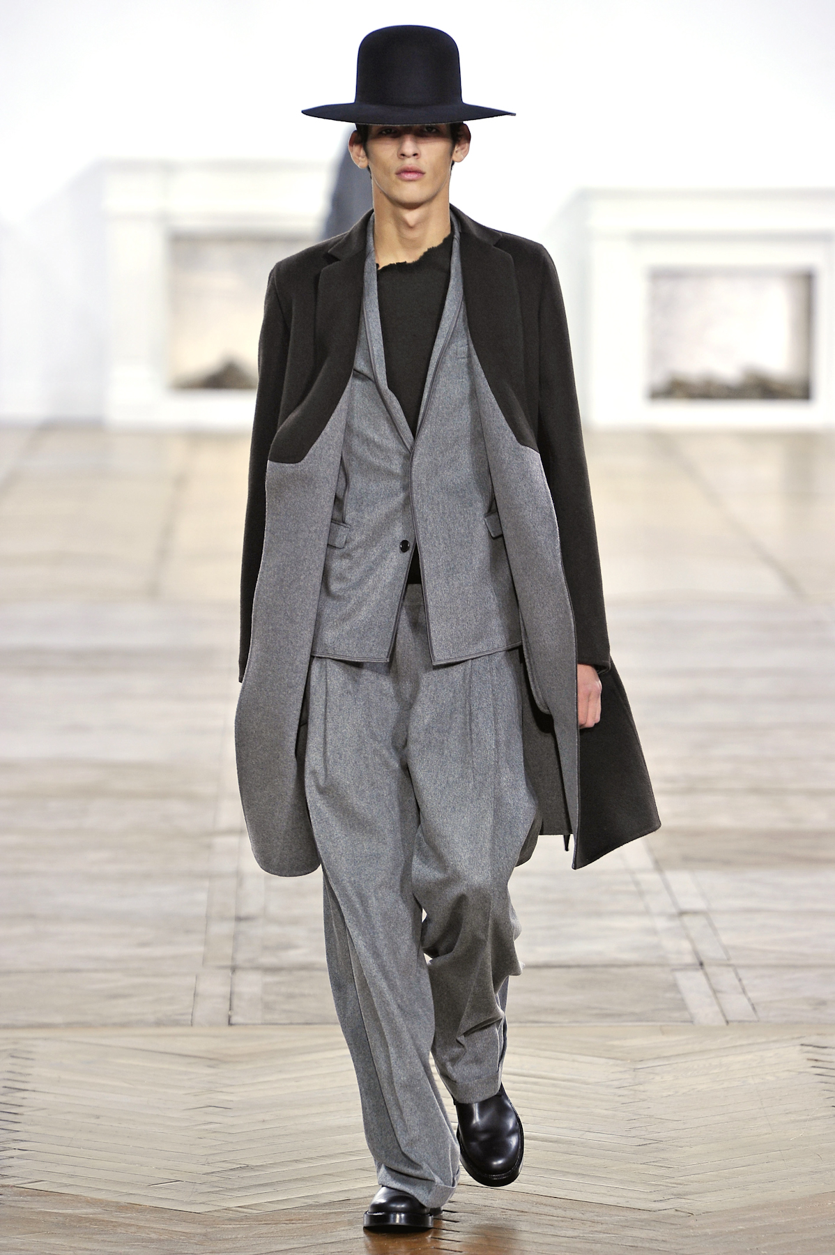desfiles-diorhomme-parisinverno2011men-102
