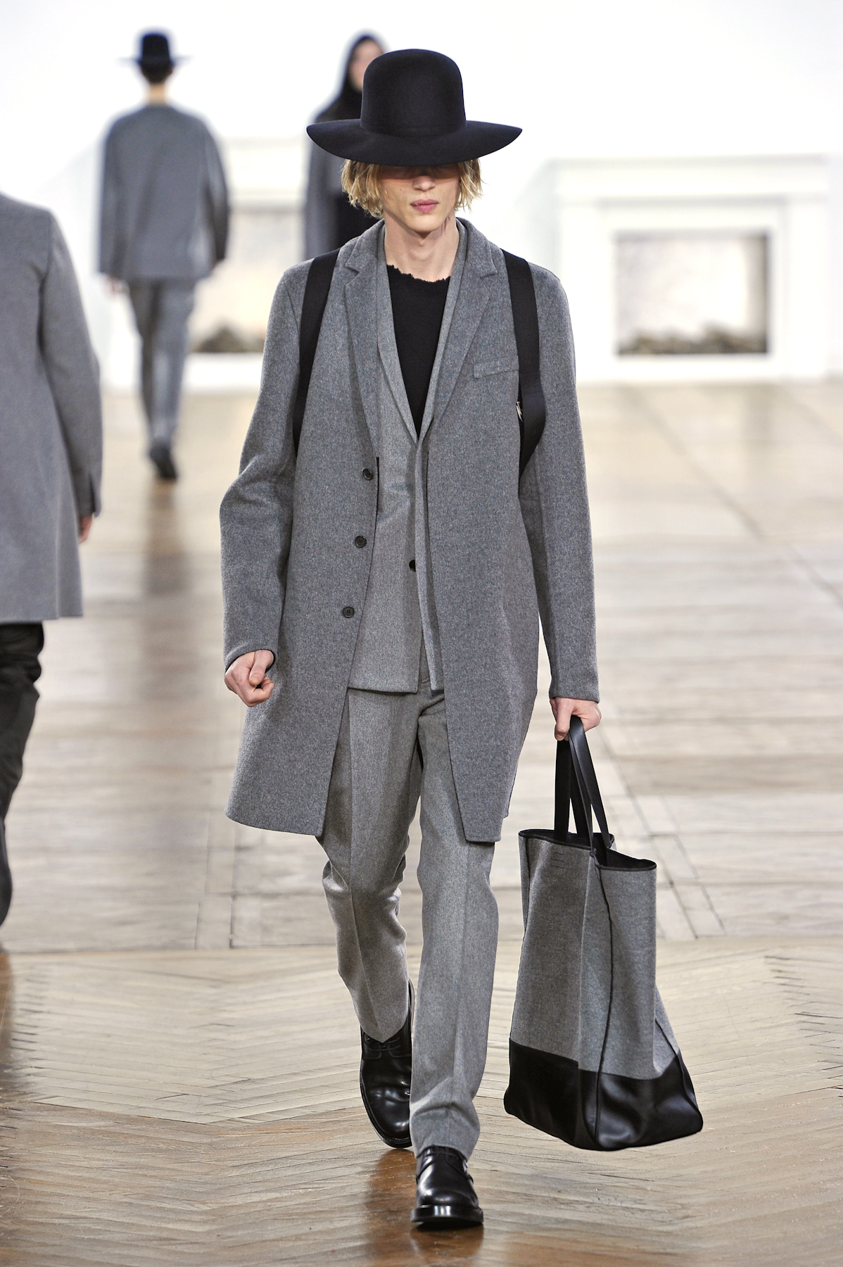 desfiles-diorhomme-parisinverno2011men-114