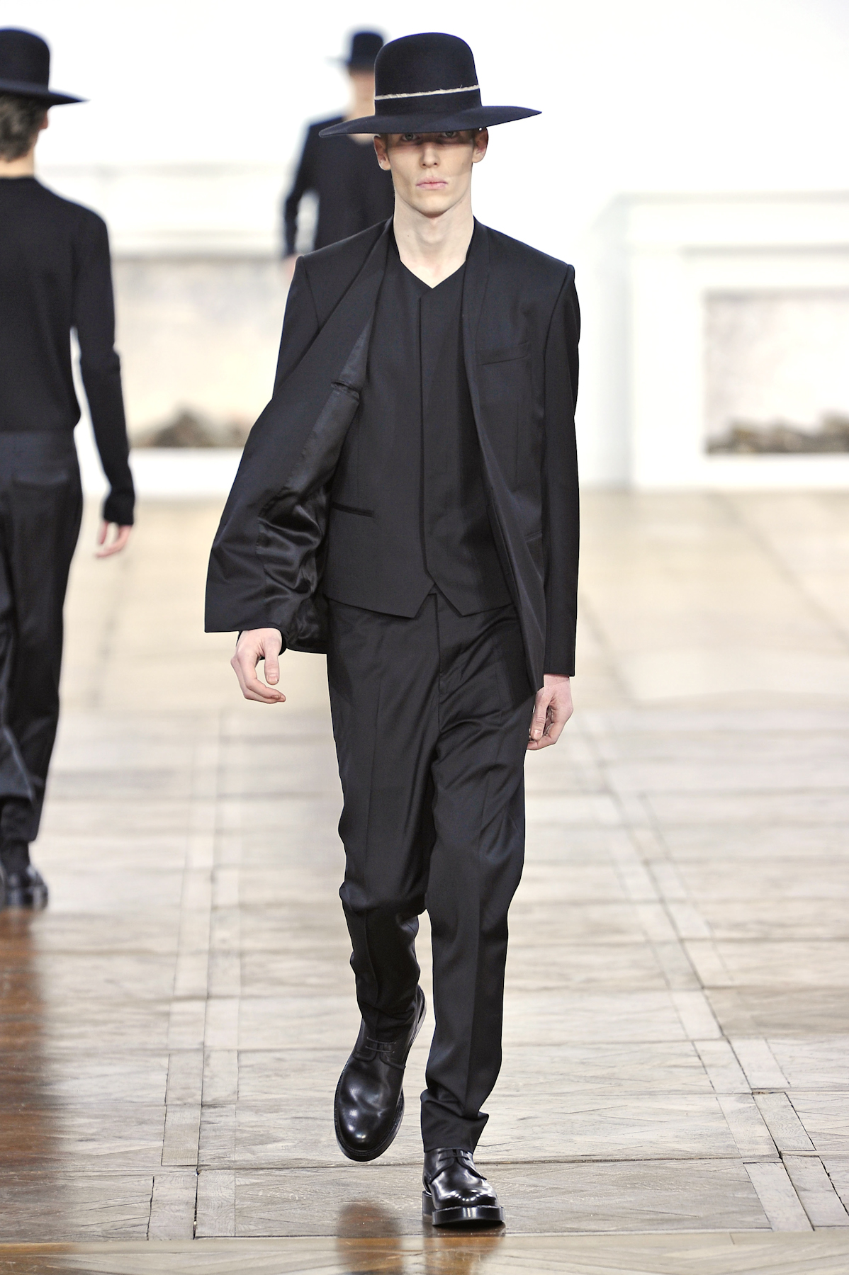 desfiles-diorhomme-parisinverno2011men-127