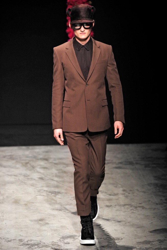 desfiles-givenchy-parisinverno2011men-139