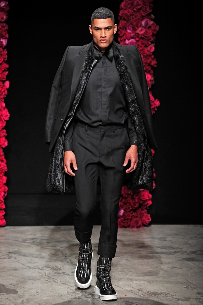desfiles-givenchy-parisinverno2011men-142