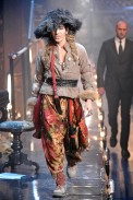 desfiles-johngalliano-parisinverno2011men-142