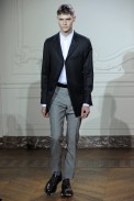 desfiles-yvessaintlaurent-parisinverno2011men-101