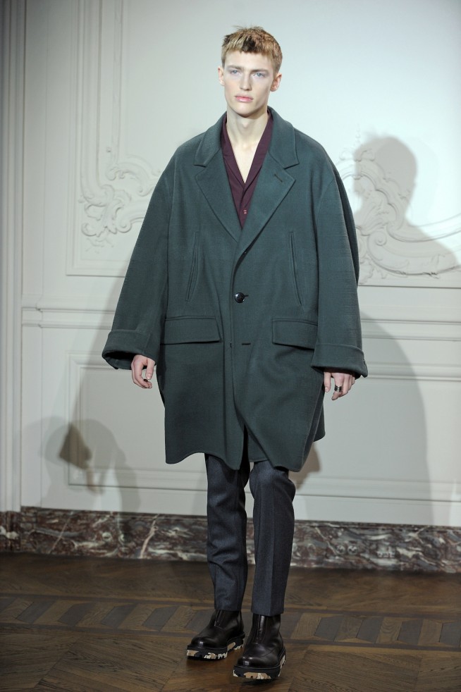desfiles-yvessaintlaurent-parisinverno2011men-113