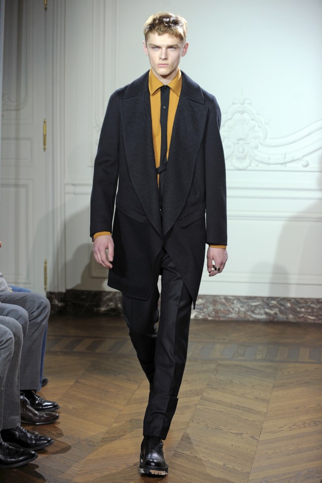 desfiles-yvessaintlaurent-parisinverno2011men-119