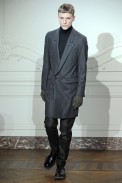 desfiles-yvessaintlaurent-parisinverno2011men-120