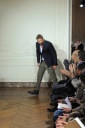 desfiles-yvessaintlaurent-parisinverno2011men-125