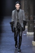 desfiles-anndeeulemeester-parisinverno2011men-100