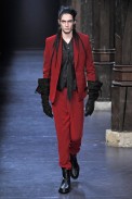 desfiles-anndeeulemeester-parisinverno2011men-102