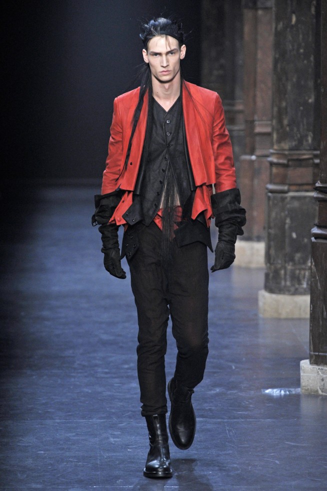 desfiles-anndeeulemeester-parisinverno2011men-106