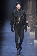 desfiles-anndeeulemeester-parisinverno2011men-107