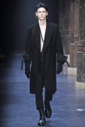 desfiles-anndeeulemeester-parisinverno2011men-129