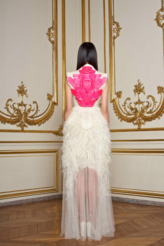 desfiles-givenchy-parisverao2011hc-117