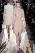 desfiles-valentino-parisverao2011hc-102